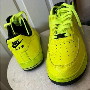 Nike Air Force neon size 10